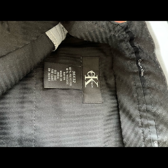 Men’s Calvin Klein oversized trousers - Picture 2 of 3